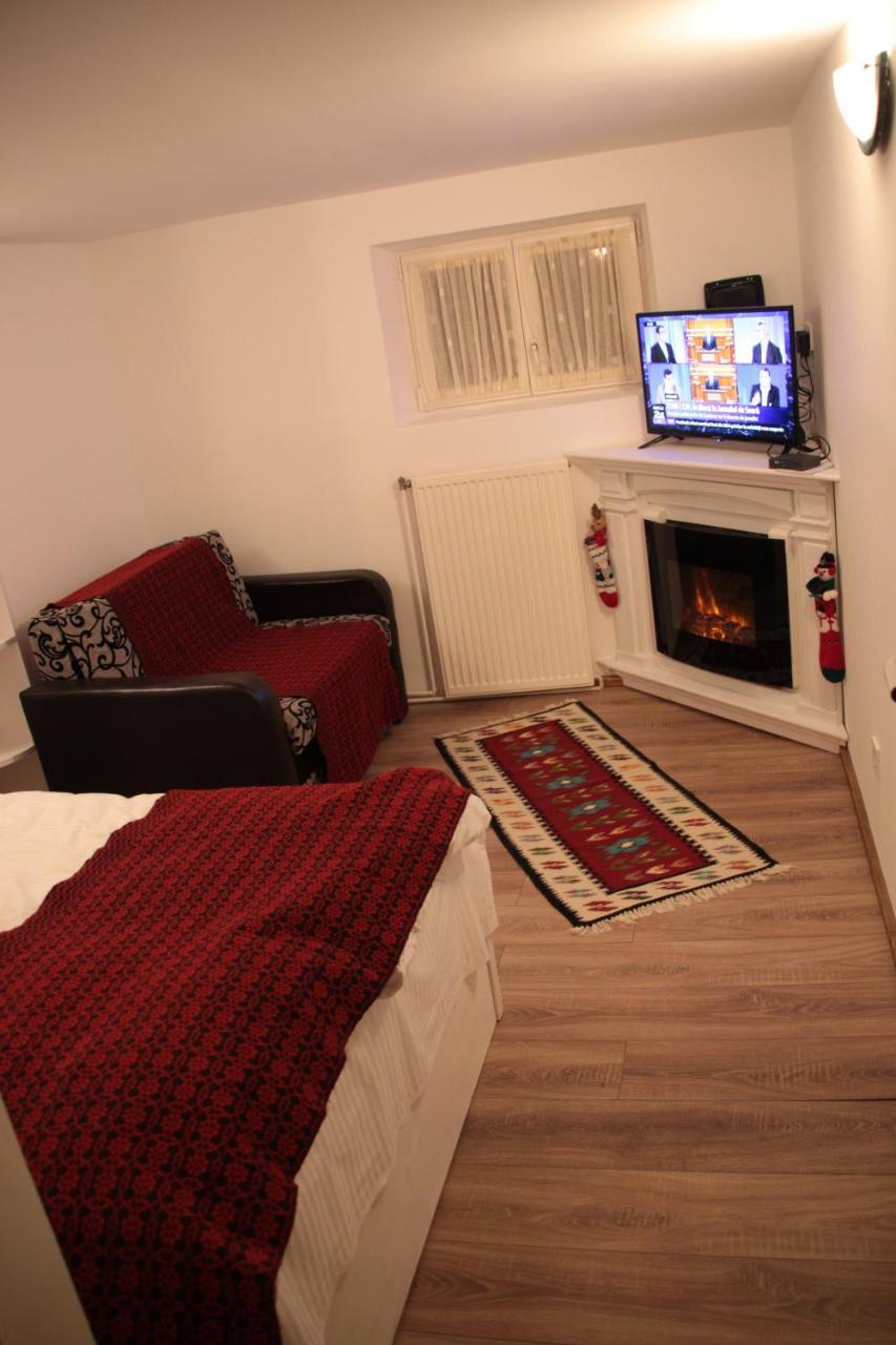 Republicii Rustic Apartament In Brasov City Center Екстер'єр фото