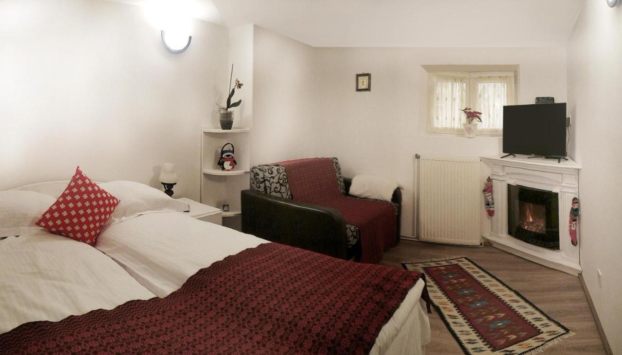 Republicii Rustic Apartament In Brasov City Center Екстер'єр фото