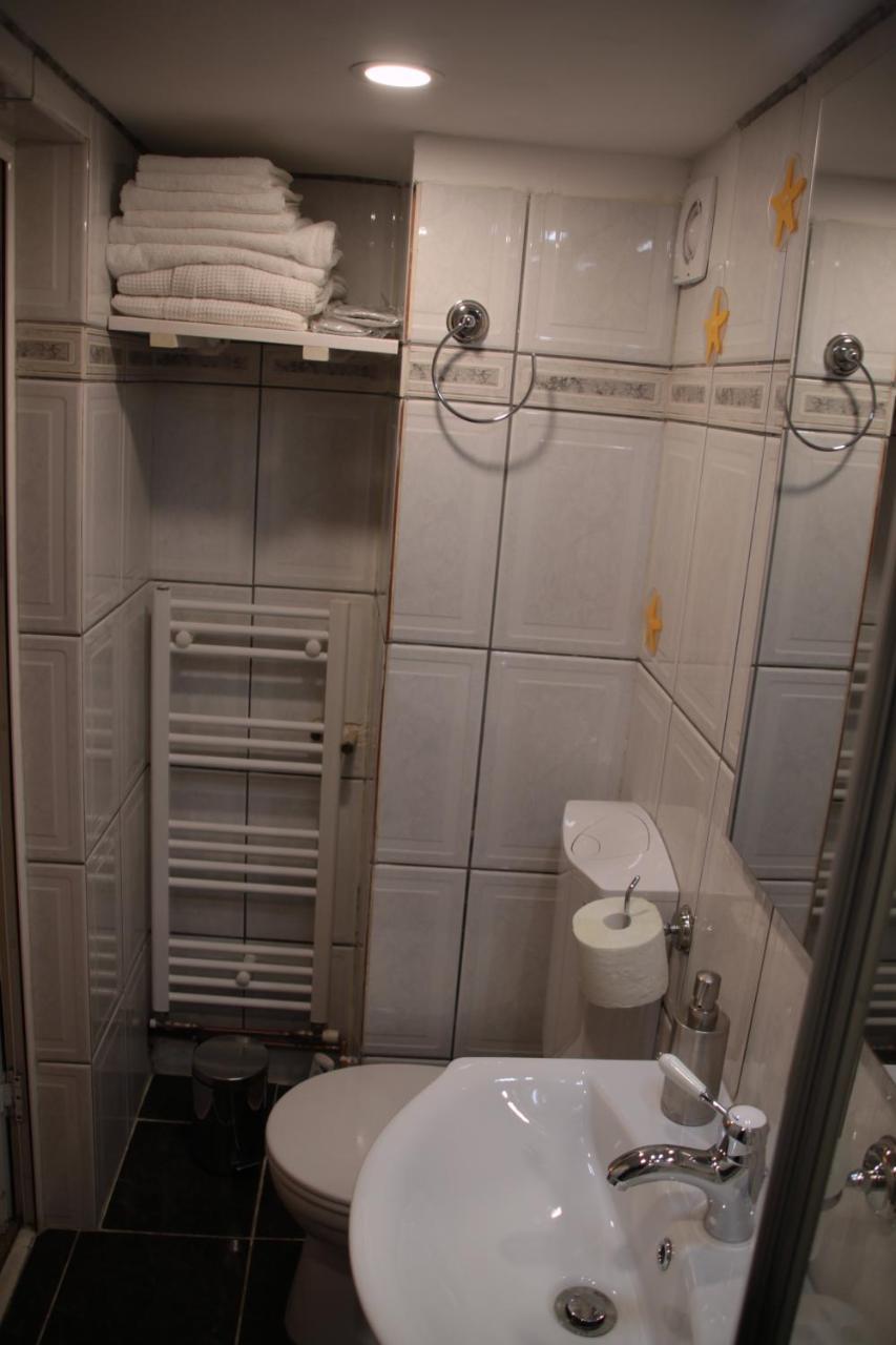 Republicii Rustic Apartament In Brasov City Center Екстер'єр фото
