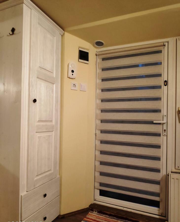 Republicii Rustic Apartament In Brasov City Center Екстер'єр фото